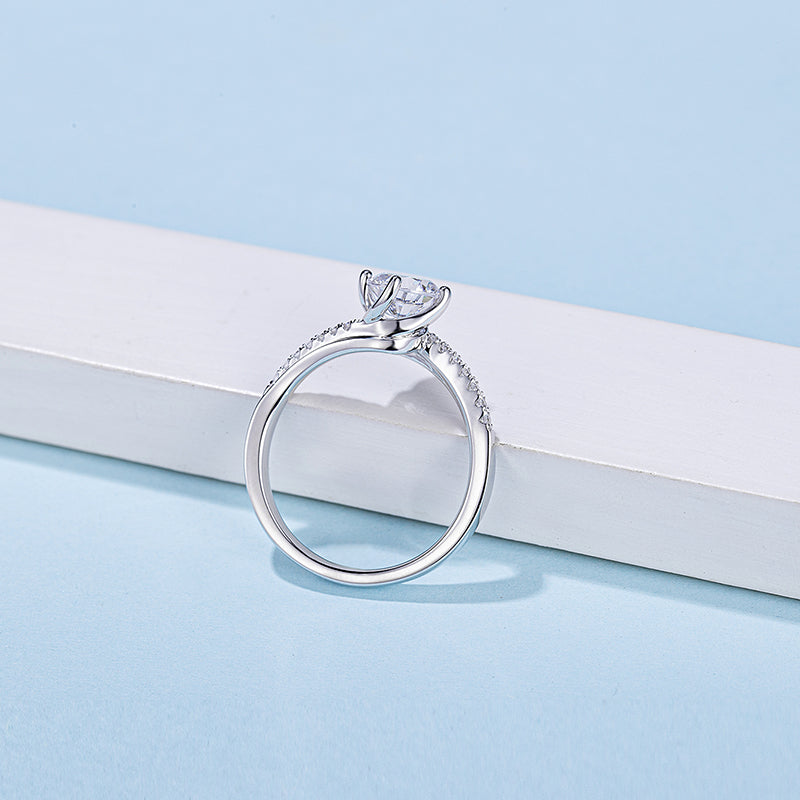 6.5mm 1ct Round Brilliant Moissanite Ring in 18K White Gold or Sterling Silver